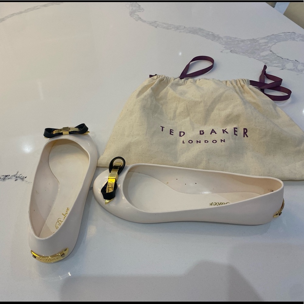 Sandal